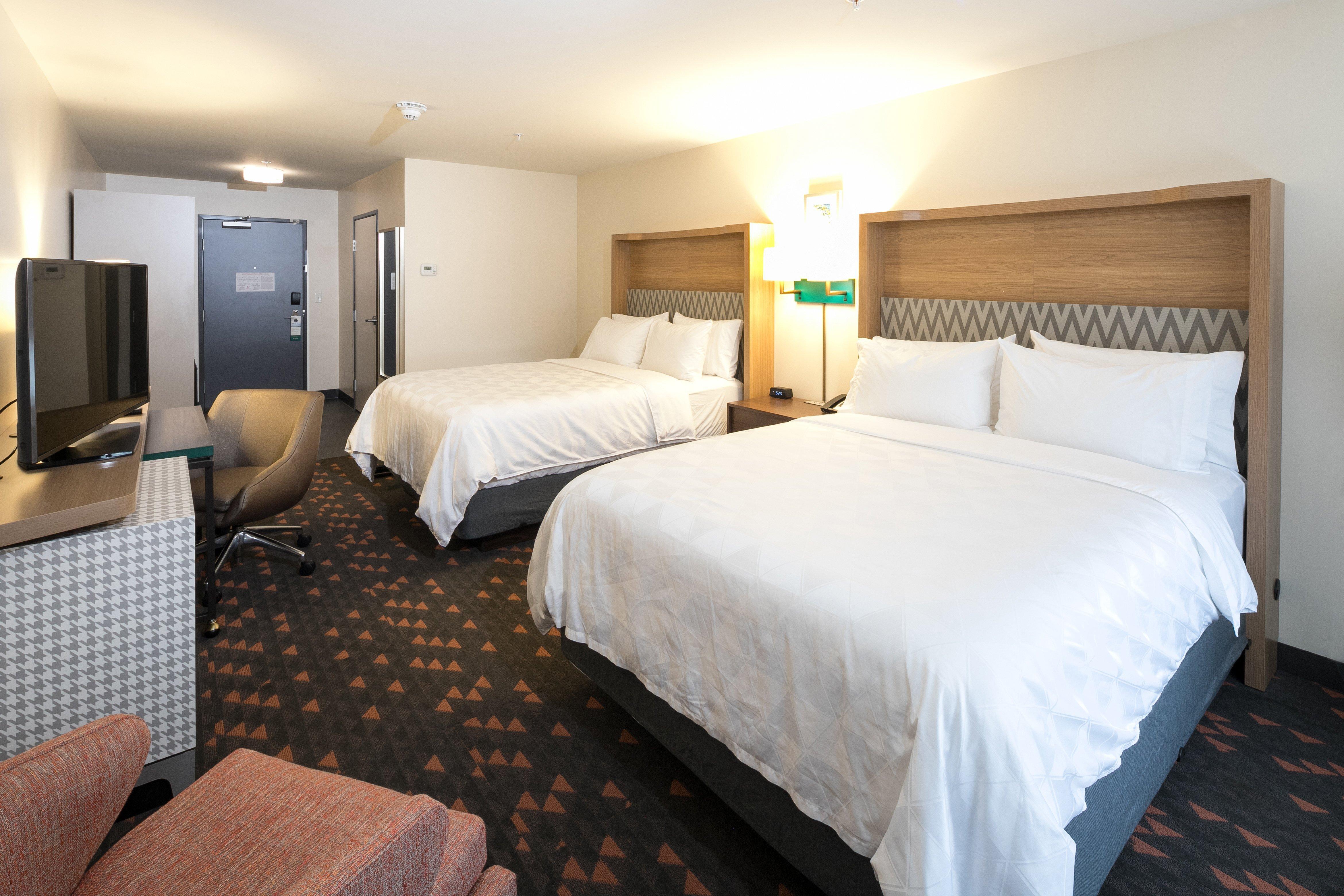 Holiday Inn Hotel & Suites - Mount Pleasant By Ihg Buitenkant foto