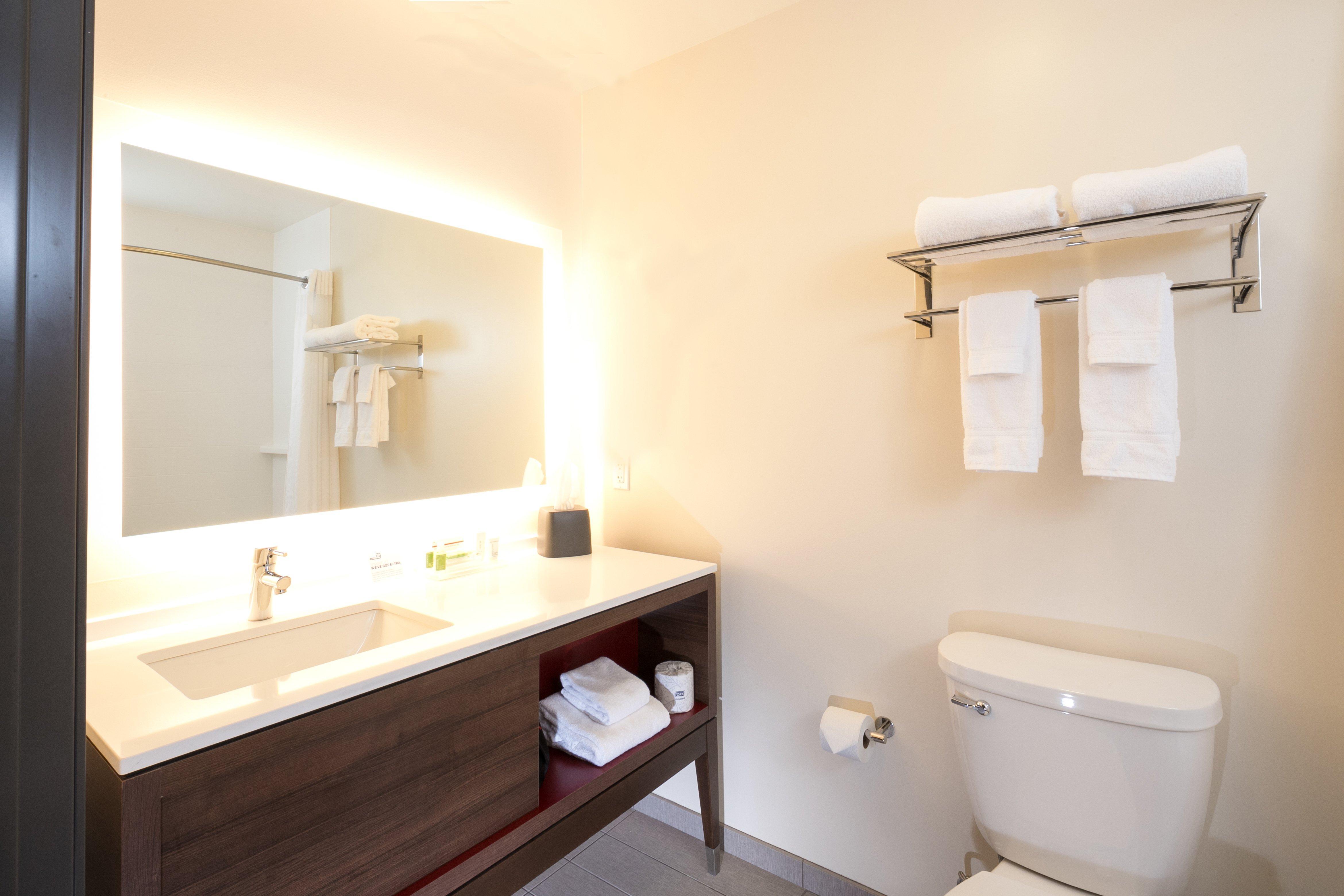 Holiday Inn Hotel & Suites - Mount Pleasant By Ihg Buitenkant foto